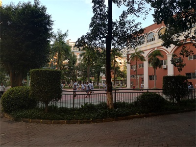 中英公学校园风采