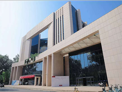 对外经济贸易大学港澳留学校园风采