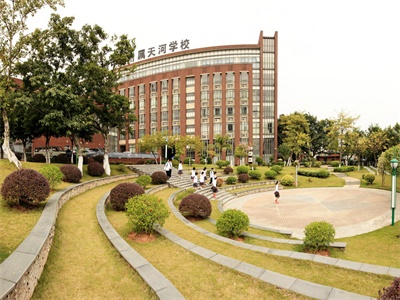 广东实验中学附属天河学校校园风采