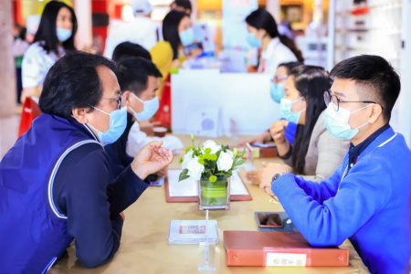 华南师范大学附属外国语学校