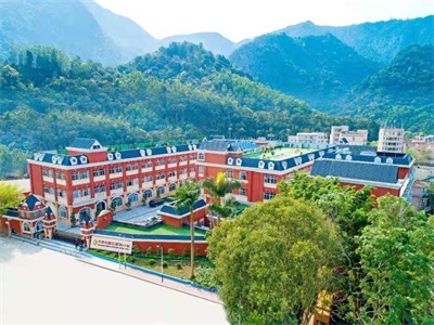深圳市华美德宝书院校园风采