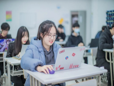 中加枫华国际学校中日项目校园风采