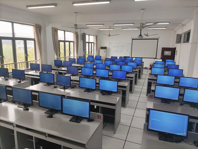 上海工程技术大学国际多语种特色高中项目校园风采