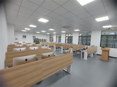 新南威尔士大学预科汉口学院校区校园风采