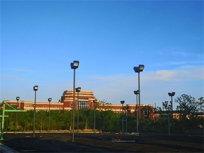 上海建桥国际高中校园风采