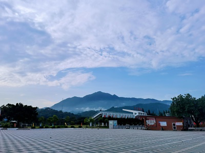 雷纳森英豪国际学院