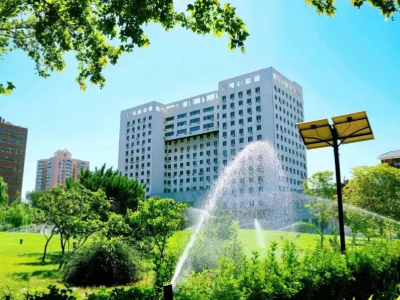 对外经济贸易大学剑桥国际学校校园风采