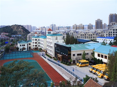 青岛银河学校