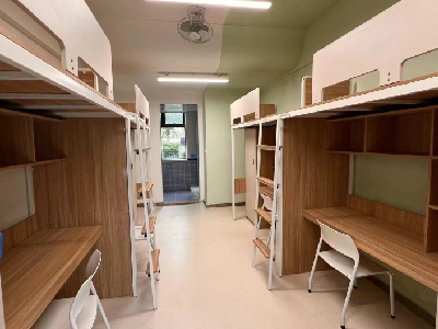 深美宝安加拿大女王学院校园风采