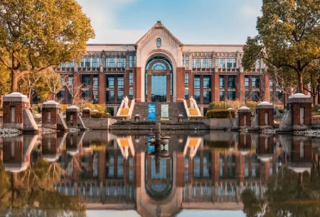 2025华东政法大学2+2国际本科招生简章