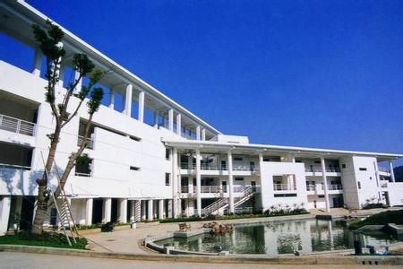 上海包玉刚国际学校