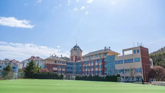 青岛梅尔顿学校国际高中招生简章