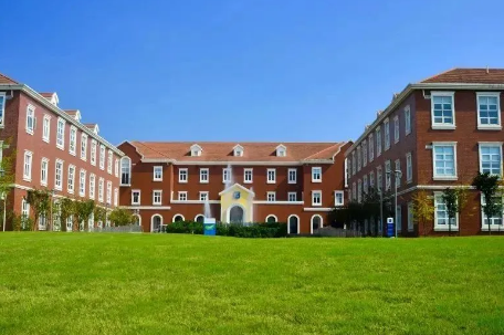 成都乐盟外籍人员子女学校