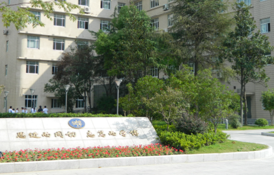 上海光华学院剑桥国际中心招生年级及考试科目