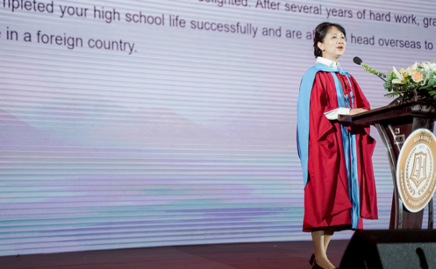 光华剑桥毕业季:智慧比聪明更重要,科技的发展需要哲学来引领
