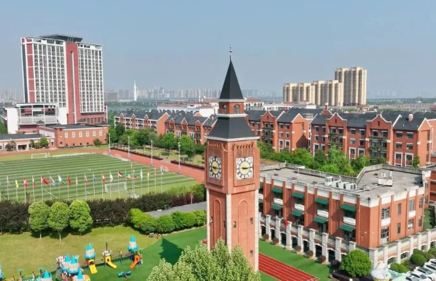 武汉海淀外国语国际部