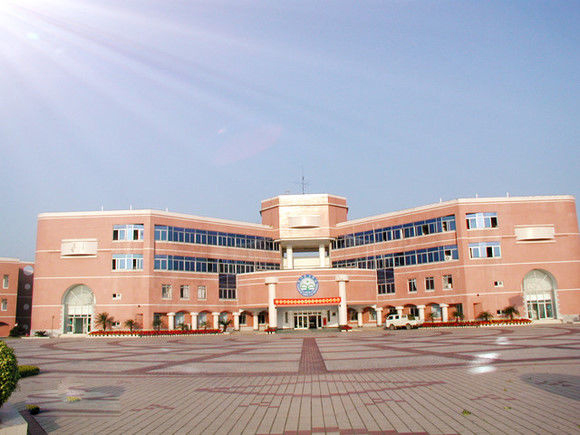 厦门英才学校国际教育中心2025年招生在线登记预约报名开启!