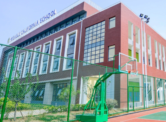 青岛博格思加州学校2025年招生在线登记预约报名开启!