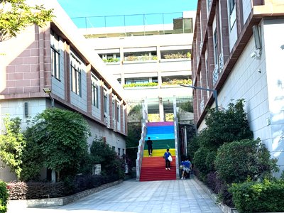 深圳市鵬達愛德維亞國際書院