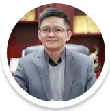 平和双语学校校长-万玮