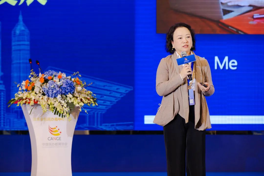 盧慧文：上海市政協常委、上海協和教育集團總校長