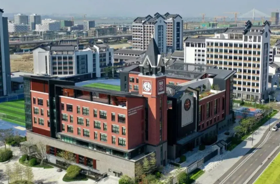 珠海德威国际高中