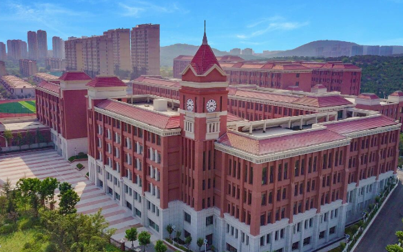 青島杜威實(shí)驗(yàn)學(xué)校國(guó)際部