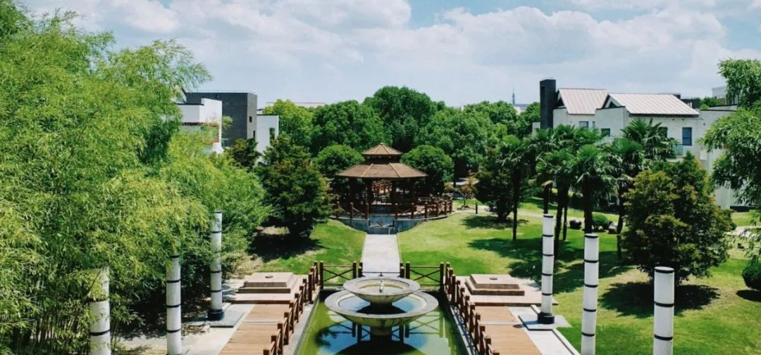 上海美達(dá)菲雙語高級中學(xué)