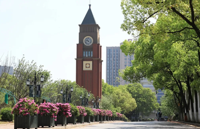 長沙外國語學校國際部