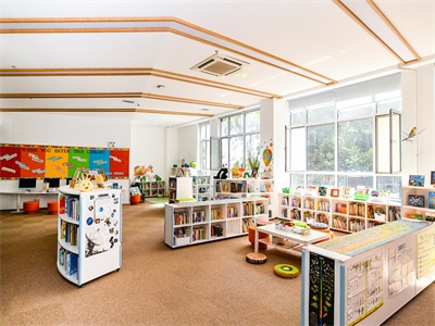 小学图书馆