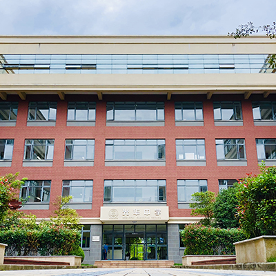 上海民办光华中学curriculum是否接受插班生:是入学要求:通过学校考试