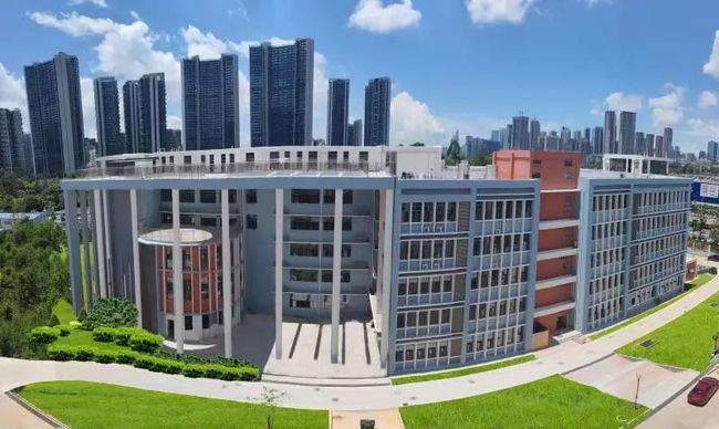 深圳查特豪斯书院