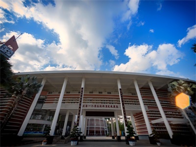 深圳第三高级中学-世界梦校精英班