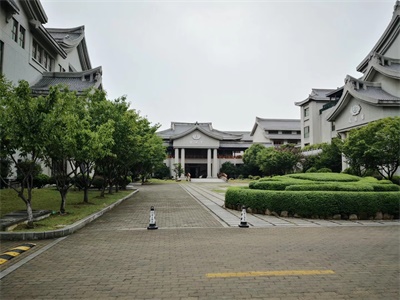 六艺塾中日国际班学校环境