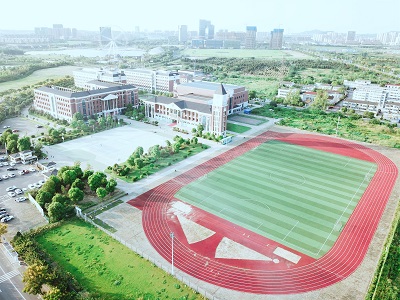 镇江枫叶国际学校学校环境