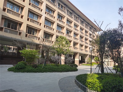 南京市燕子矶中学中加国际部