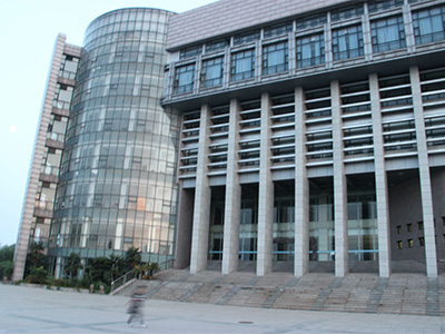 武昌实验寄宿学校国际班学校环境