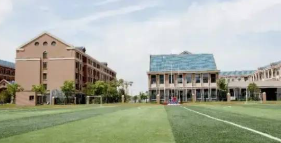 上海诺思兰顿学校