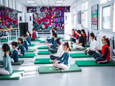 北京市海淀区崛起实验学校校园风采