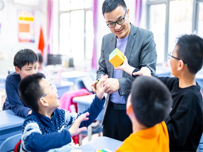 北京市海淀区崛起实验学校校园风采