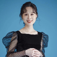 Rosalie 羅老師