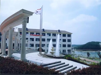 校園環(huán)境