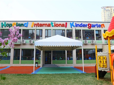 天津华兰国际学校校园风采