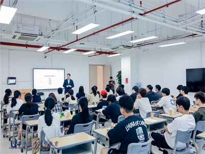 香港优才国际教育环境