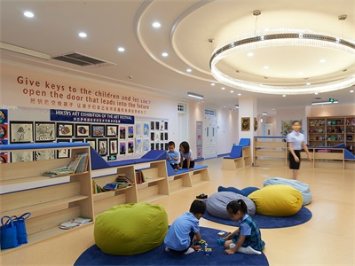 天津华兰国际学校校园风采