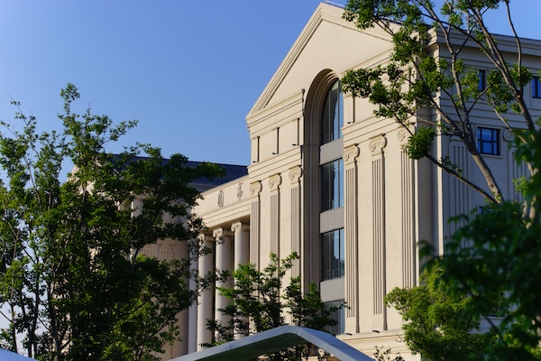 中侨同高韩亚欧国际高中校园风采