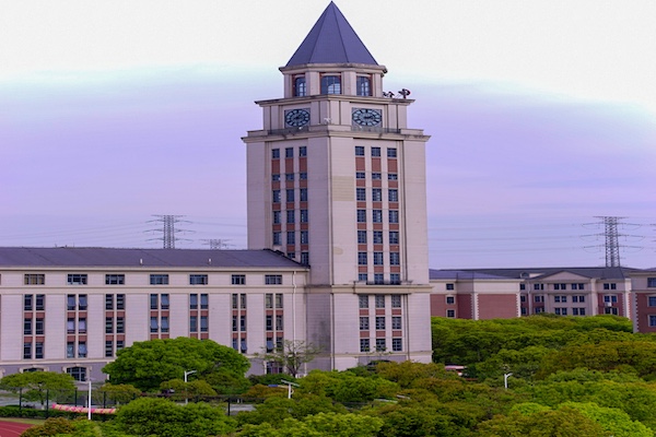 中侨同高韩亚欧国际高中校园风采