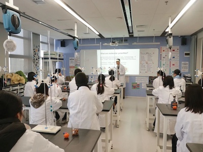 武汉光谷康桥高级中学校园风采