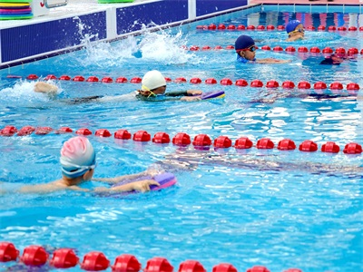 游泳课程