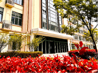 上海宝山华曜高级中学校园风采